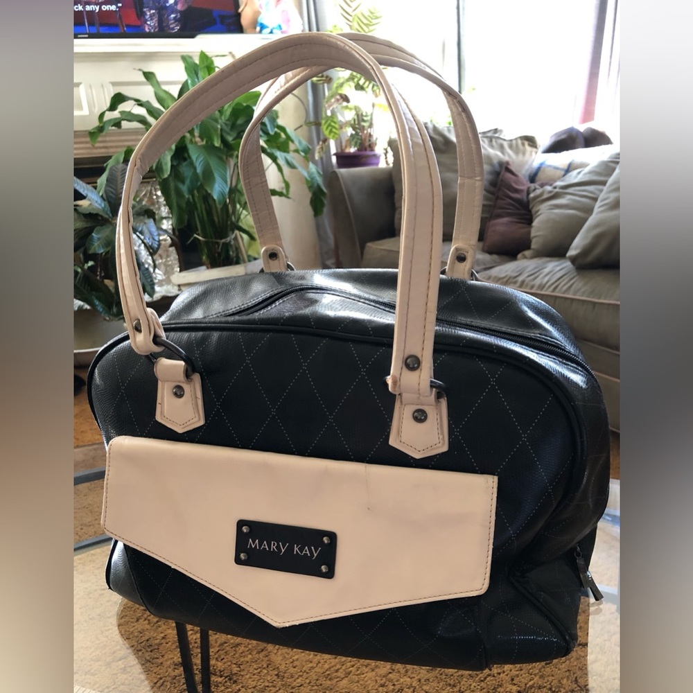 COPY - 🔥MARY KAY Bag, gently loved and still in great shape